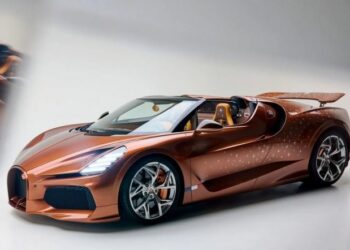 Ексклюзивний Bugatti W16 Mistral перетворили на витвір мистецтва (ФОТО)