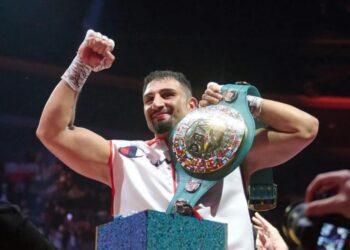Агіт Кабайел став повноправним чемпіоном WBC
