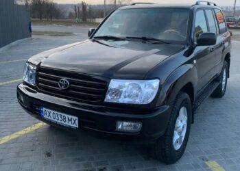 Toyota Land Cruiser 105 з найменшим пробігом в Україні продають у Харкові (ФОТО)