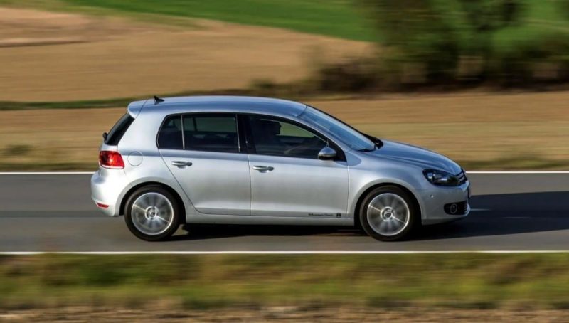 Ці пригнані автомобілі розмітають, як гарячі пиріжки: перше місце – за "народною" моделлю