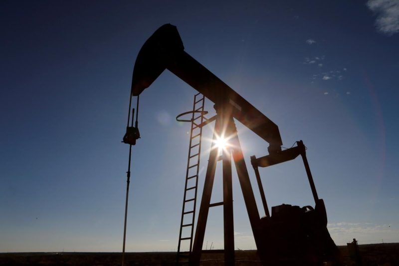 Ціни на нафту подолали психологічну позначку, опустившись нижче $80