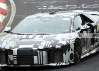 Audi готує спадкоємця легендарного R8: суперкар на 1001 к.с. вже тестують на Нюрбургрингу (ФОТО)