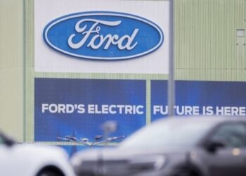 Ford відкликає понад 548 тисяч позашляховиків