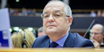 Мер румунського міста заборонив гімн та прапор РФ на турнірі з художньої гімнастики