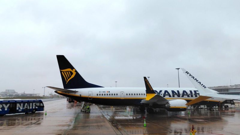 Ryanair різко збільшить кількість рейсів до Варшави