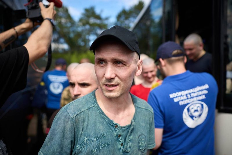 Ще 160 українських захисників повернулися з російського полону