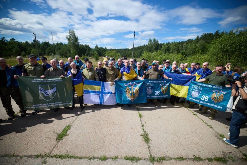 Ще 160 українських захисників повернулися з російського полону
