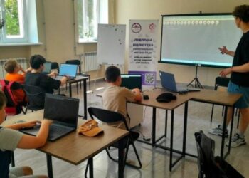 У конотопській бібліотеці тривають заняття з програмування для дітей та підлітків