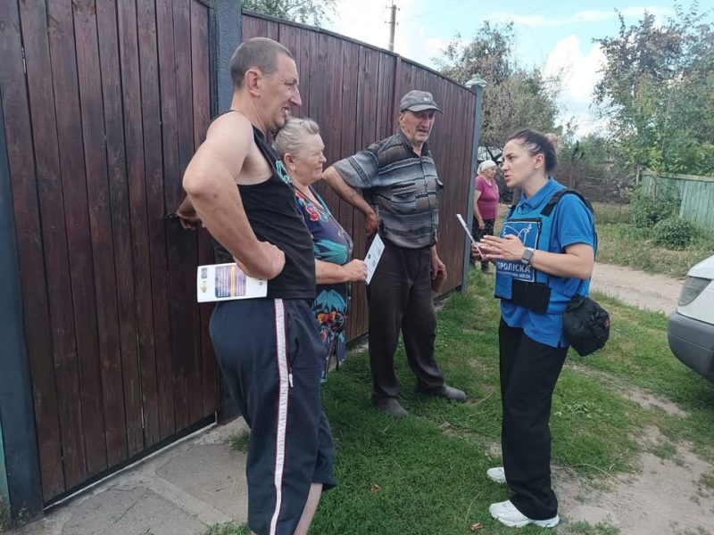 У Кролевці триває ліквідація наслідків масованої атаки дронів