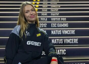 ВІДЕО. Колишню ведучу NAVI помітили у компанії росіян під час відпочинку