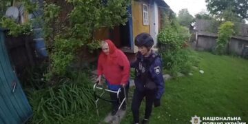 З прикордоння Буринської громади евакуювали людей з дітьми