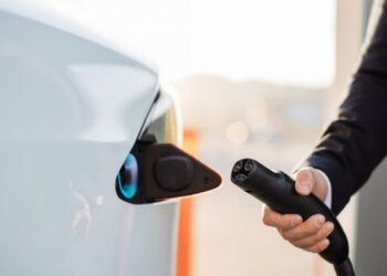 Tesla, Leaf і китайські EV: як змінився ринок електромобілів після повернення ПДВ
