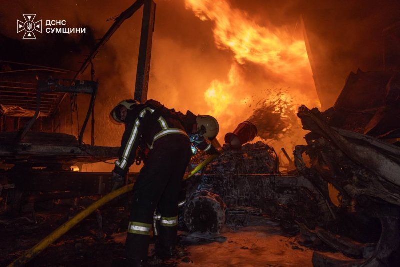 Удар російського реактивного БпЛА по Сумах забрав життя трьох людей &ndash; водіїв &laquo;Нової пошти&raquo;