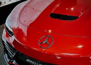 Таких у світі лише 250: в Україні з’явився Mercedes-AMG PureSpeed за $1,5 мільйона (ФОТО)