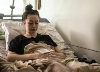 Дружина лежала без ніг, а поруч — її чоловік без свідомості: родина Агєєвих оговтується після авіаудару по Сумах 3 липня