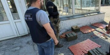 На Сумщині поліцейські повідомили про підозру чоловіку у незаконному зберіганні вибухових речовин та пристроїв