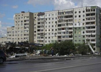 43 постраждалих і п’ятеро загиблих: у Сумах уже добу тривають відновлювальні роботи після російської атаки
