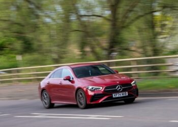 У США можуть заборонити продаж Mercedes