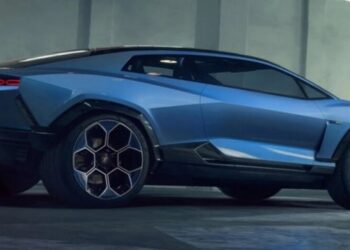 Lamborghini відклала свій перший електромобіль до 2030-х: у компанії назвали причину