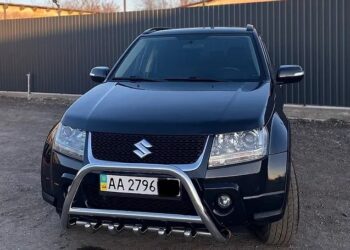 Справжній позашляховик Suzuki Grand Vitara 2011 року з найменшим пробігом в Україні продають на Одещині (ФОТО)