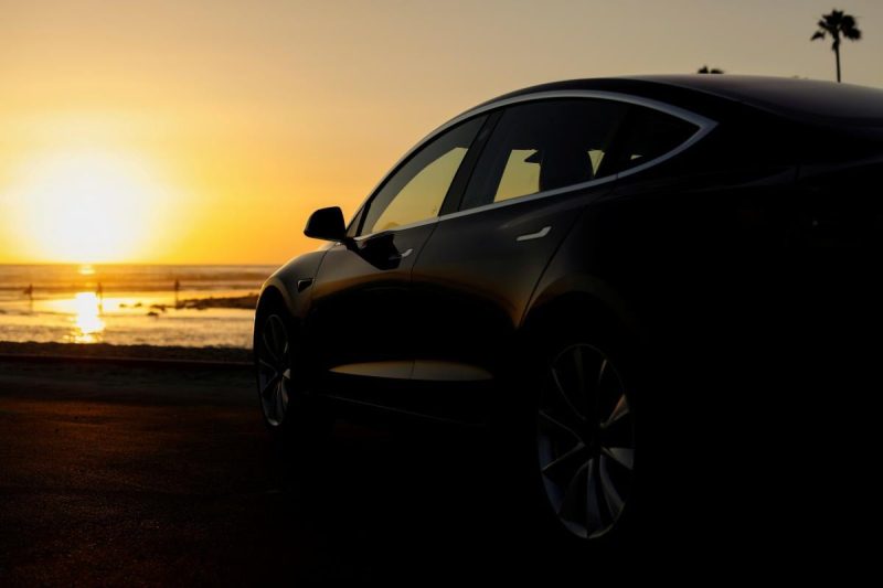 Чоловік п&rsquo;ять років їздив на Tesla: після цього його головний страх виявився перебільшеним