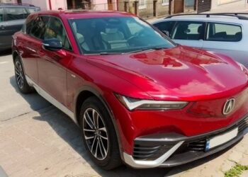 В Україну привезли потужний преміальний електрокросовер від Honda і General Motors (ФОТО)