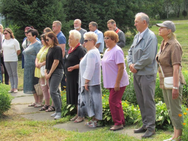 На Конотопщині вшанували 10-річчя унікального пам&rsquo;ятного знака зруйнованим храмам + Фото