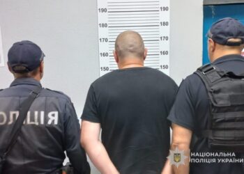 На Сумщині 4-річний хлопчик опинився в реанімації після побиття нетверезим чоловіком