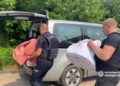 Новгород-Сіверські поліцейські допомогли жінці, яка виїхала з прикордоння, евакуювати її майно 