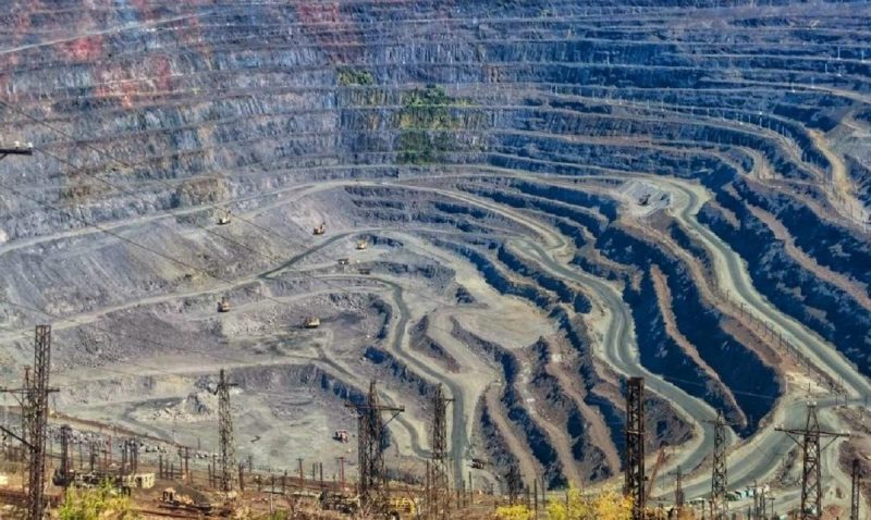 Південний ГЗК призупиняє роботу через блокаду морських портів