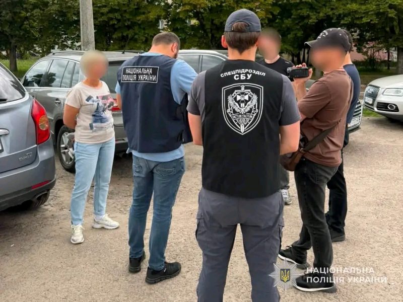 Поліцейські Сумщини викрили корупційну схему у рекрутинговому підрозділі