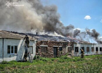 Протягом дня рятувальники Сумщини кілька разів виїжджали на виклики після атак росіян