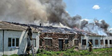 Протягом дня рятувальники Сумщини кілька разів виїжджали на виклики після атак росіян