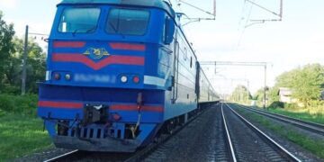 У Бахмачі на залізничних коліях швидкісний потяг “Суми – Київ” насмерть збив чоловіка