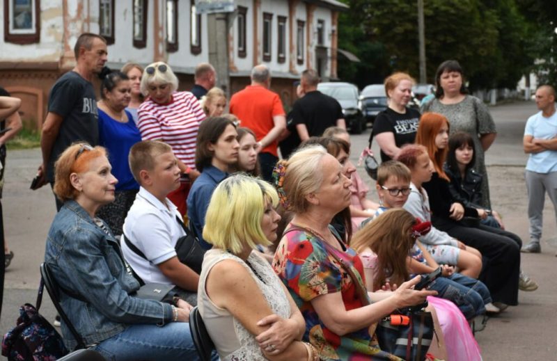У Конотопі з&rsquo;явився новий мурал та запрацювало соціальне підприємство &ldquo;Парасолька&rdquo;