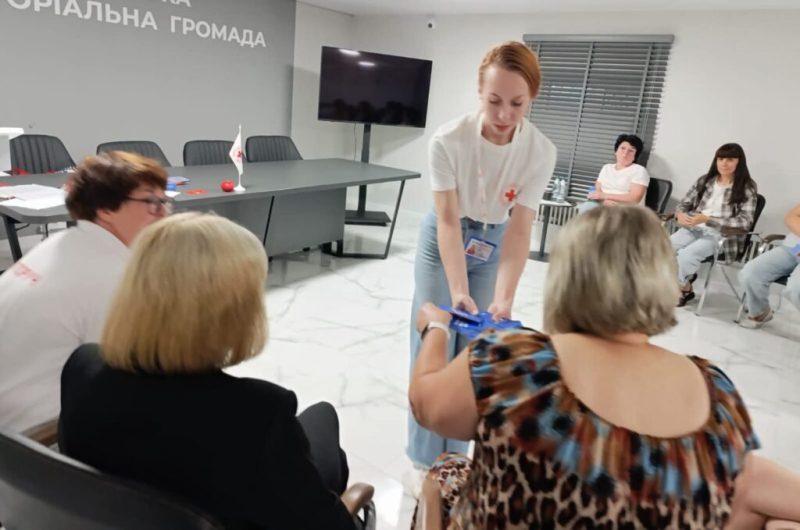 У Конотопській громаді відбулася зустріч із представниками Товариства Червоного Хреста