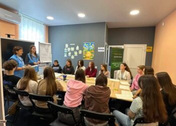 У Конотопському молодіжному просторі «КОД молоді» стартували програма психологічної підтримки підлітків