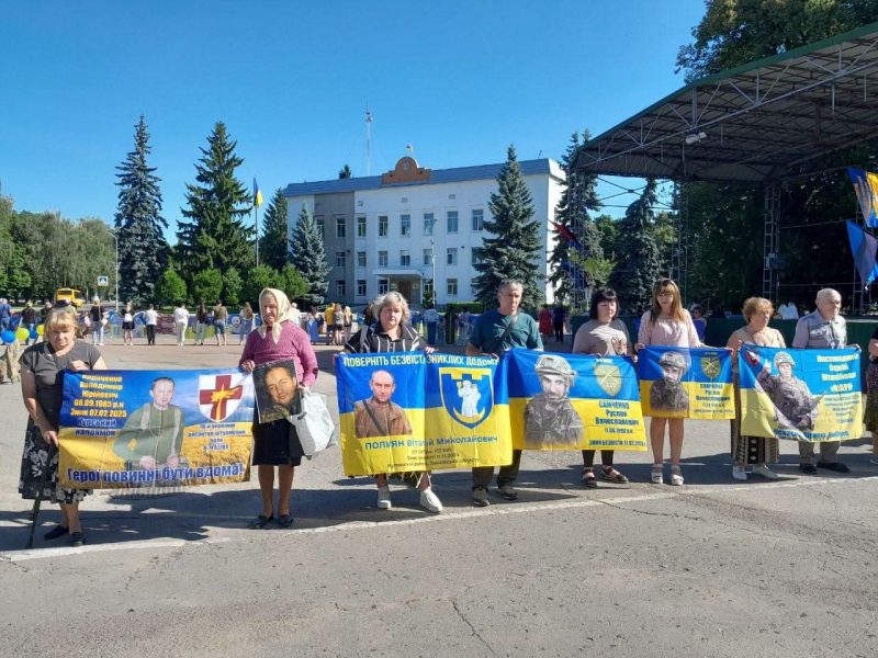 У Роменській громаді провели акцію «Дзвони надії» на підтримку полонених і безвісти зниклих Захисників