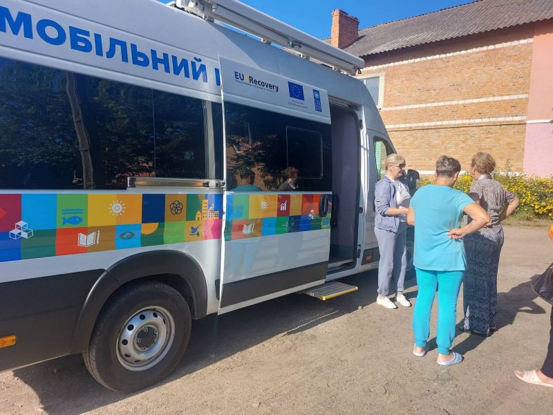 У Ромнах розпочав роботу штаб із ліквідації наслідків ворожої атаки: триває реєстрація пошкодженого майна