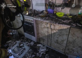 У Сумах рятувальники ліквідували загоряння в квартирі