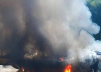Жінка та двоє чоловіків – у важкому стані внаслідок повторного удару рф по АЗС у Сумах