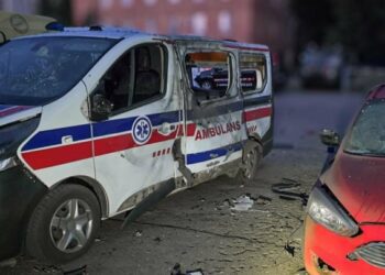 Уночі росіяни свідомо атакували автомобілі швидкої допомоги у Сумах