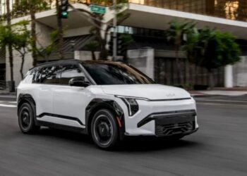 Проїде 500 км без підзарядки: Kia вивела на ринок свій найдешевший кросовер (ФОТО)