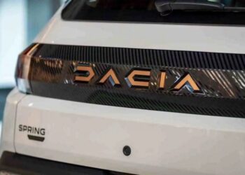 За новим логотипом Dacia ховається значно більше ніж дизайн: куди рухається бренд