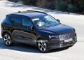 Volvo готує новий електрокросовер, який стане більшим і дешевшим за EX40 (ФОТО)