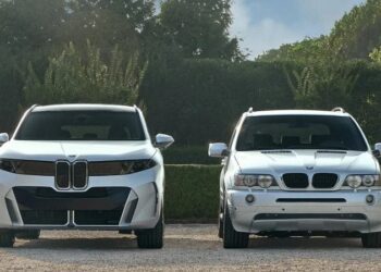 BMW та Kith створили унікальний X5 E53 з двигуном V10 та механічною коробкою передач