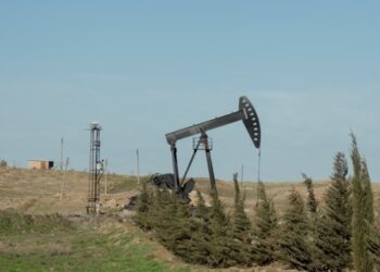 Нафта подорожчала після падіння руху танкерів