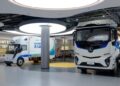 Китайці виведуть на дороги тисячі автономних вантажівок