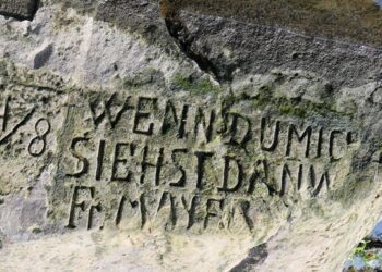 Давній Камінь голоду знову виринув із Дунаю