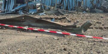 Семеро людей постраждали внаслідок ракетного удару по промзоні в Сумах